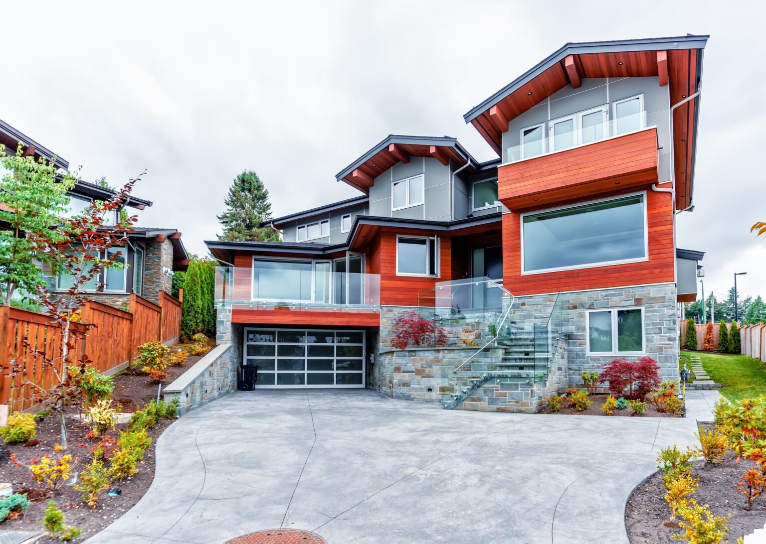 8 Home Upgrades That Instantly Improve Curb Appeal