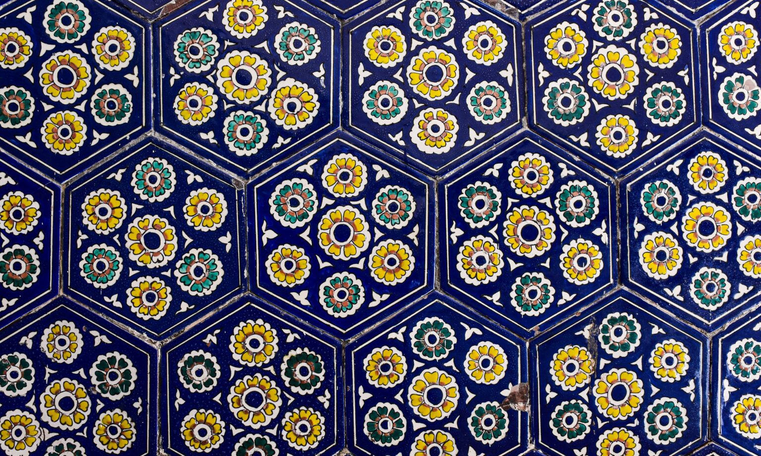 Buying Blue Tiles That Fit Your Home Design